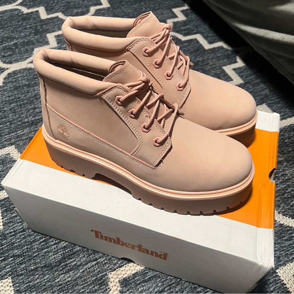 Timberland Women's Blush Nubuck Lace-Up Ankle Boots